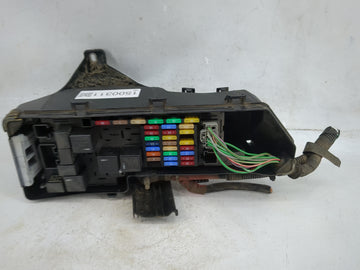 2004 Volvo S60 Fusebox Fuse Box Panel Relay Module P/N:318825023 30728906, 8622N4 Fits OEM Used Auto Parts