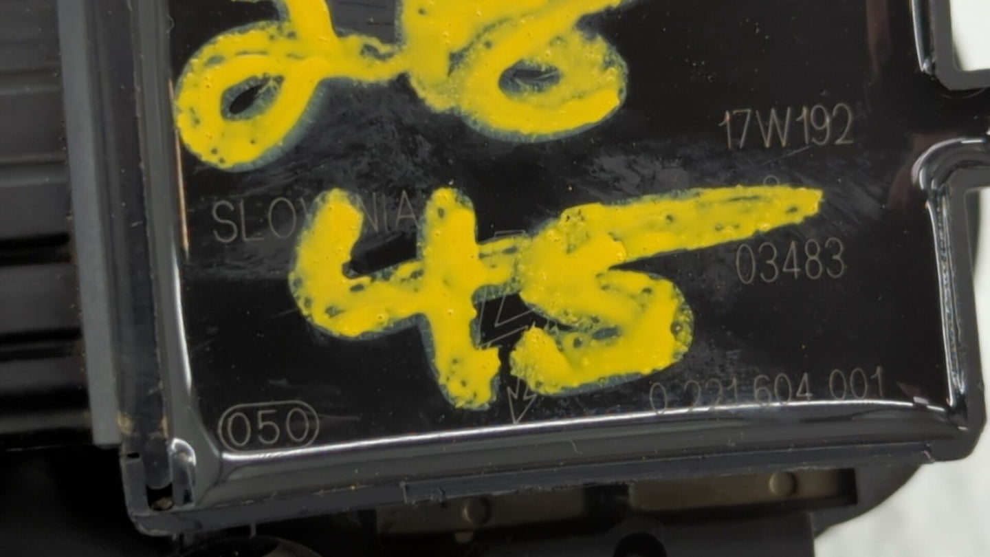 1999-2004 Volvo S80 Ignition Coil Igniter Pack - Oemusedautoparts1.com