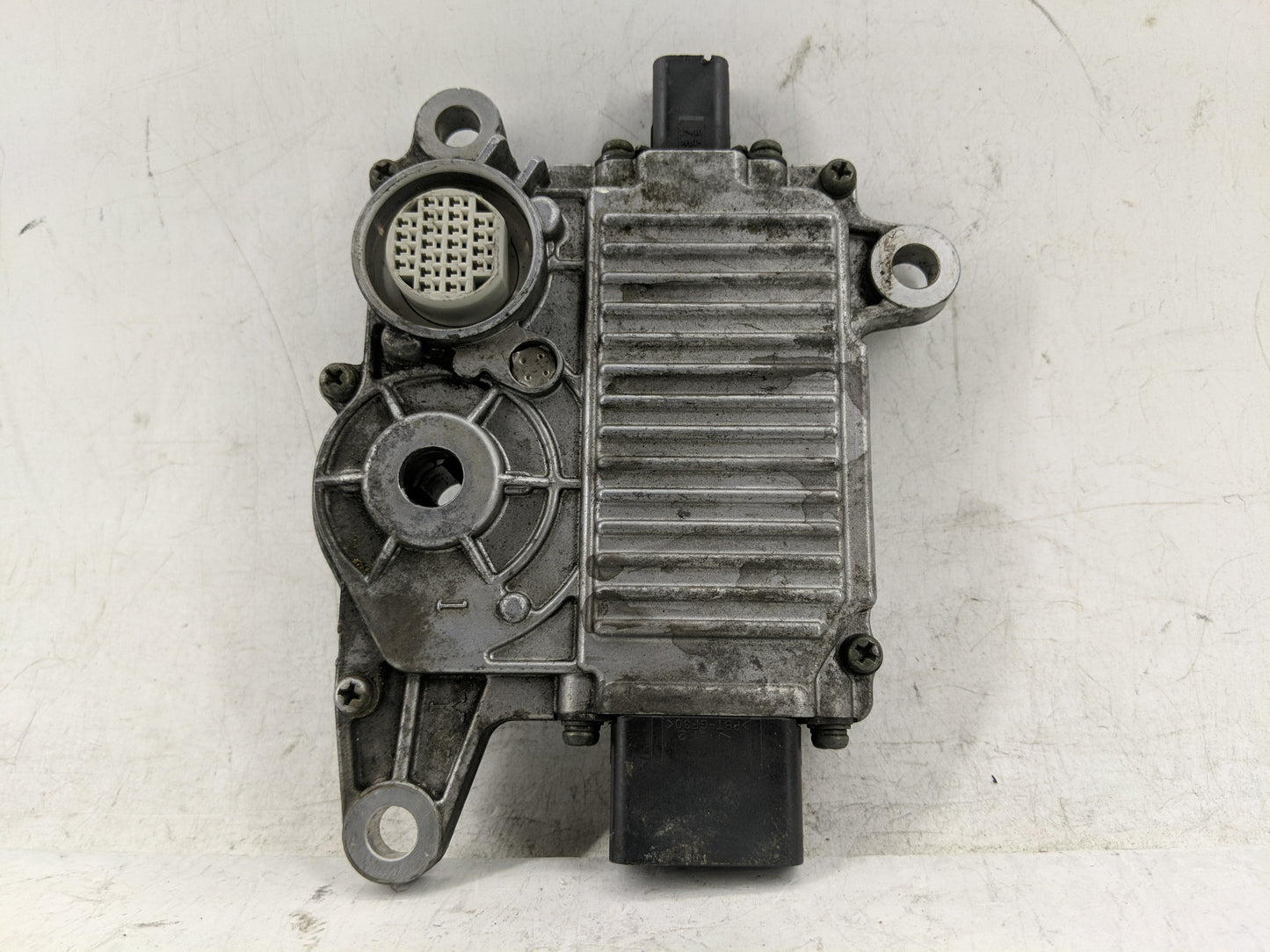 Volvo V40 Chassis Control Module Ccm Bcm Body Control 30681144 - Oemusedautoparts1.com