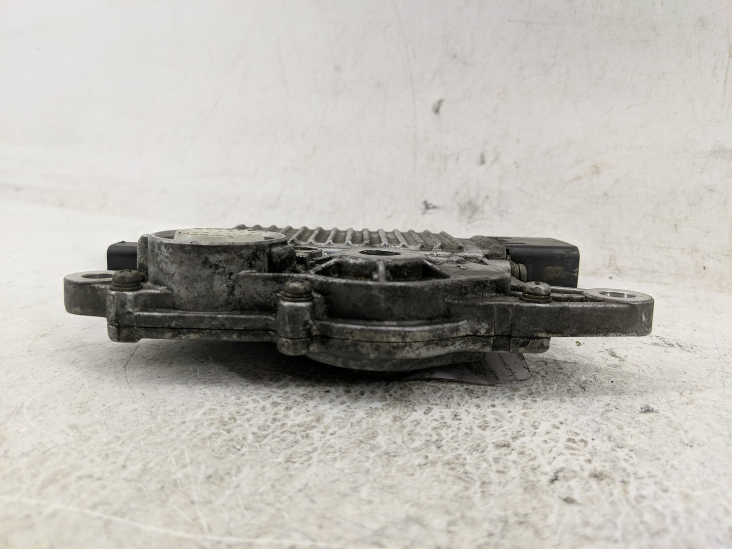 Volvo V40 Chassis Control Module Ccm Bcm Body Control 30681144 - Oemusedautoparts1.com