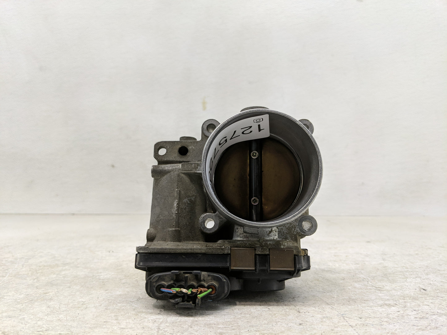 2003-2004 Volvo V70 Throttle Body Fits Fits 2003 2004 OEM Used Auto Parts - Oemusedautoparts1.com
