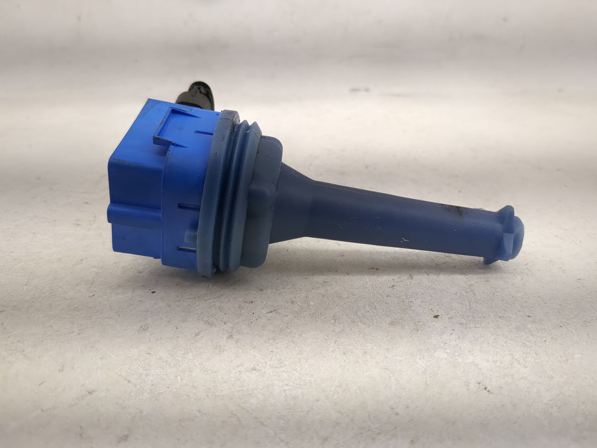 2004 Volvo V70 Ignition Coil Igniter Pack 1482248 - Oemusedautoparts1.com