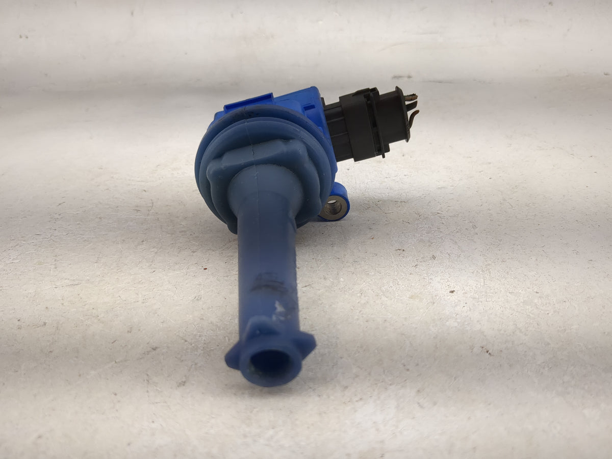 2004 Volvo V70 Ignition Coil Igniter Pack 1482248 - Oemusedautoparts1.com