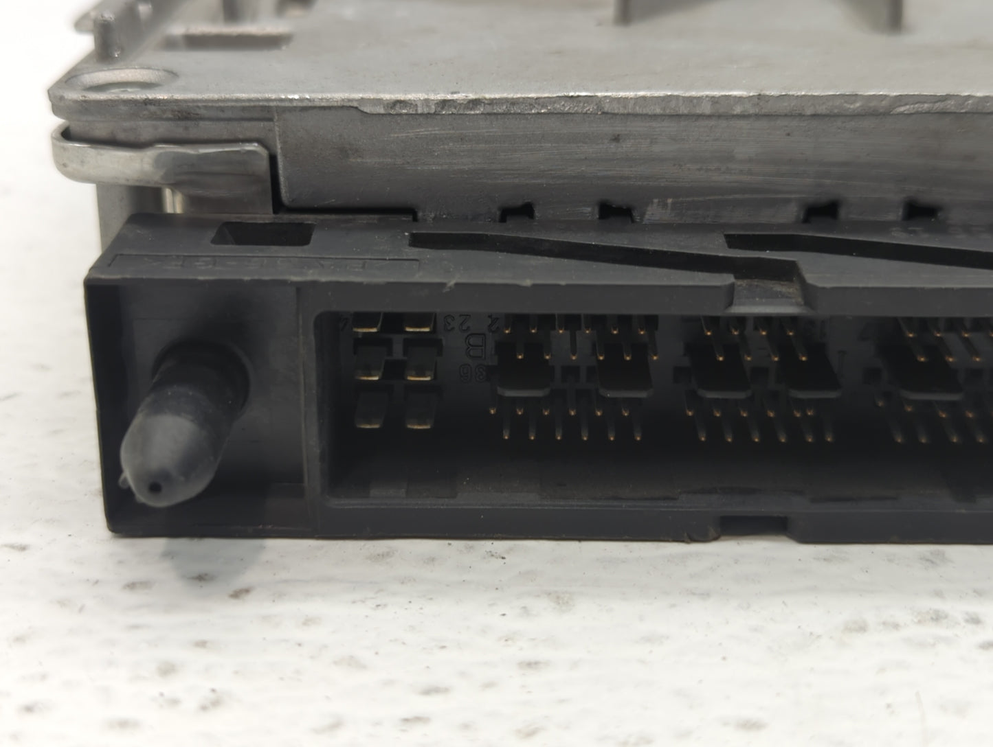 2004 Volvo V70 PCM Engine Control Computer ECU ECM PCU OEM P/N:0261207856 08675759 Fits Fits 2003 OEM Used Auto Parts - Oemu