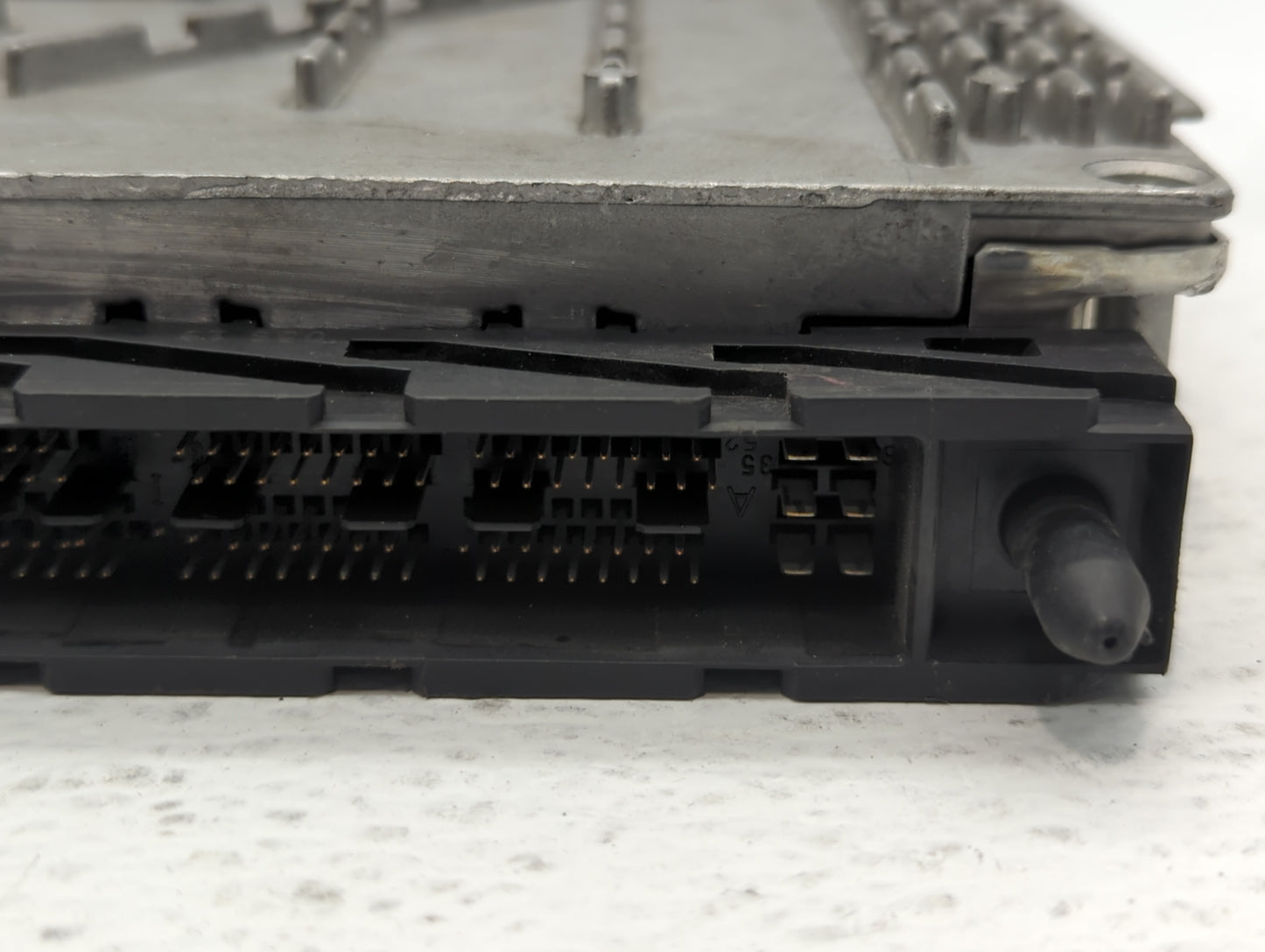 2004 Volvo V70 PCM Engine Control Computer ECU ECM PCU OEM P/N:0261207856 08675759 Fits Fits 2003 OEM Used Auto Parts - Oemu