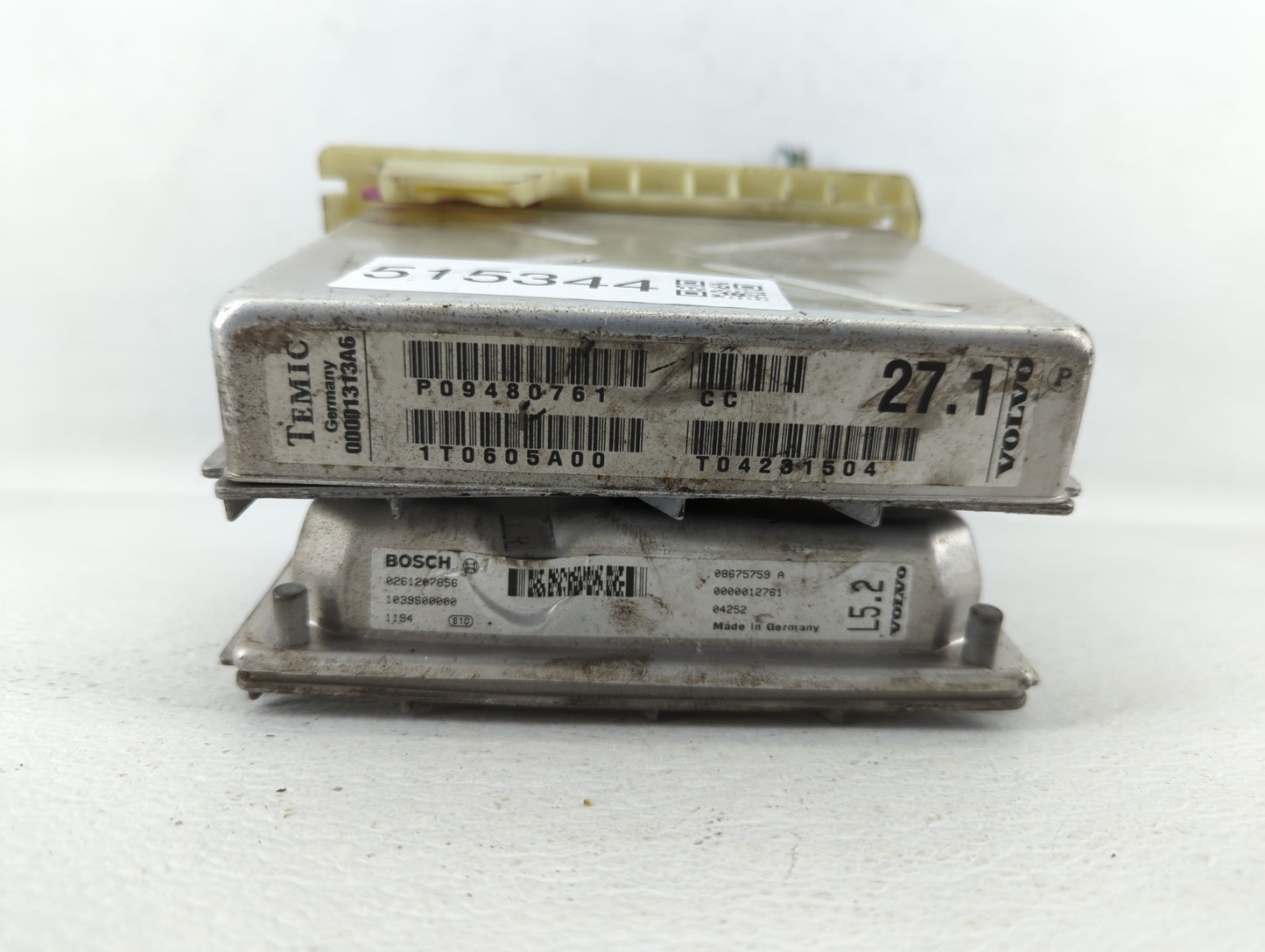 2004 Volvo V70 PCM Engine Control Computer ECU ECM PCU OEM P/N:P09480761 Fits Fits 2003 OEM Used Auto Parts - Oemusedautopar