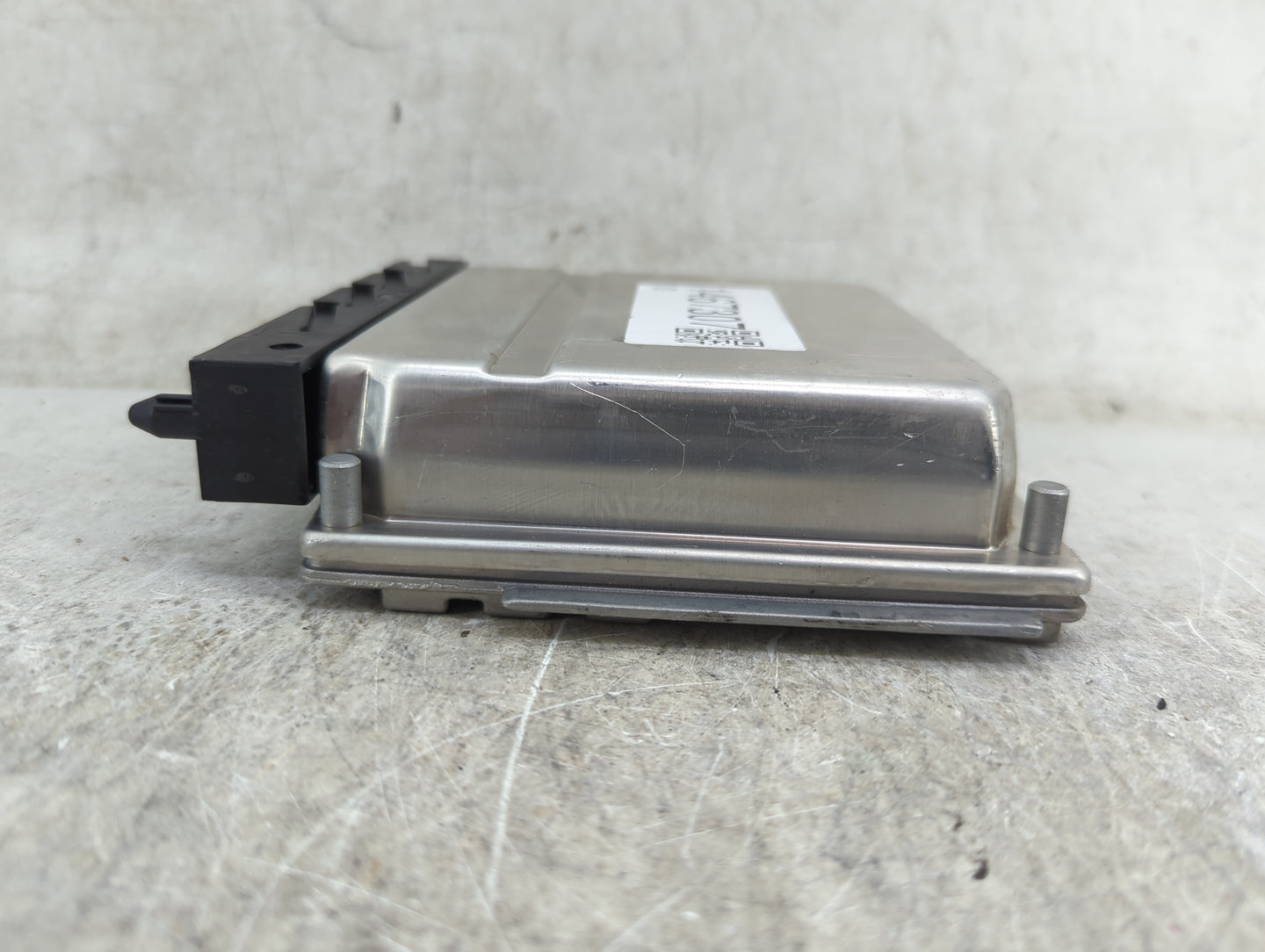 2004 Volvo Volvo 60 Series PCM Engine Control Computer ECU ECM PCU OEM P/N:08675760 A 0261207712 Fits Fits 2002 2003 OEM Use