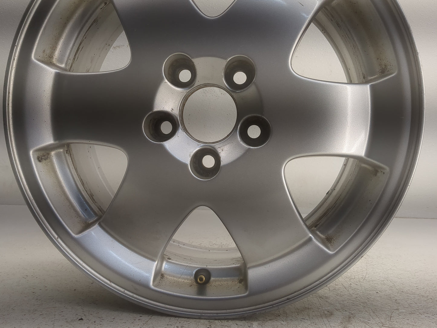2003-2007 Volvo Xc70 Oem Wheel Rim - Oemusedautoparts1.com