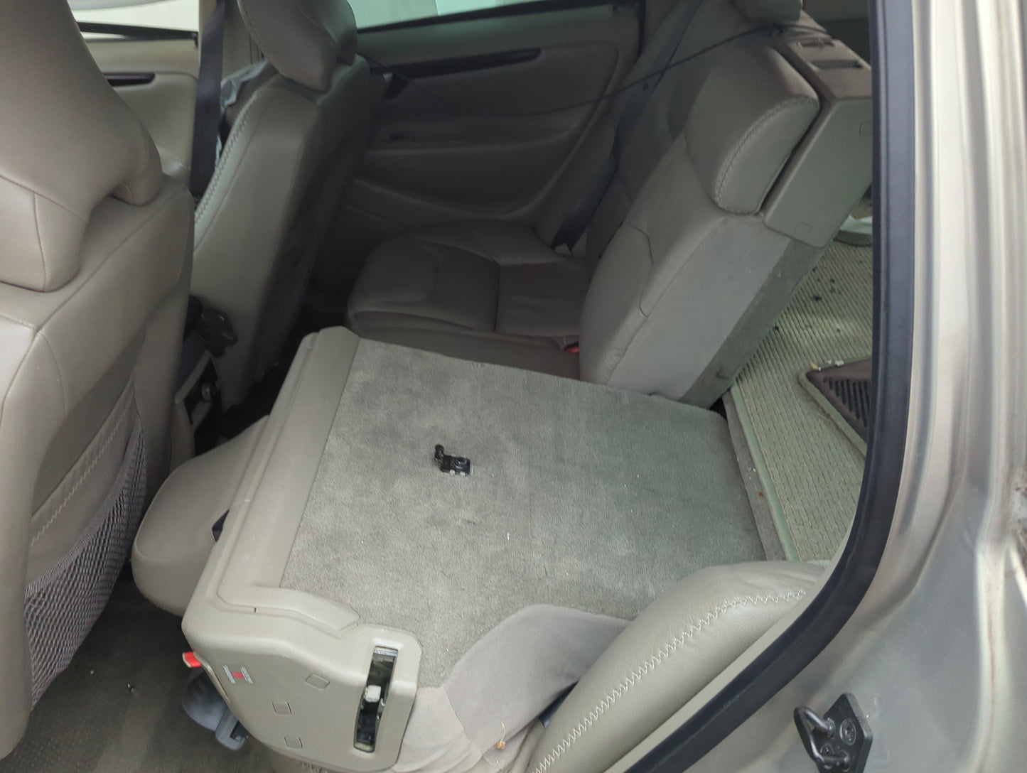 2004 Volvo Xc70 Rear Seat Oem - Oemusedautoparts1.com