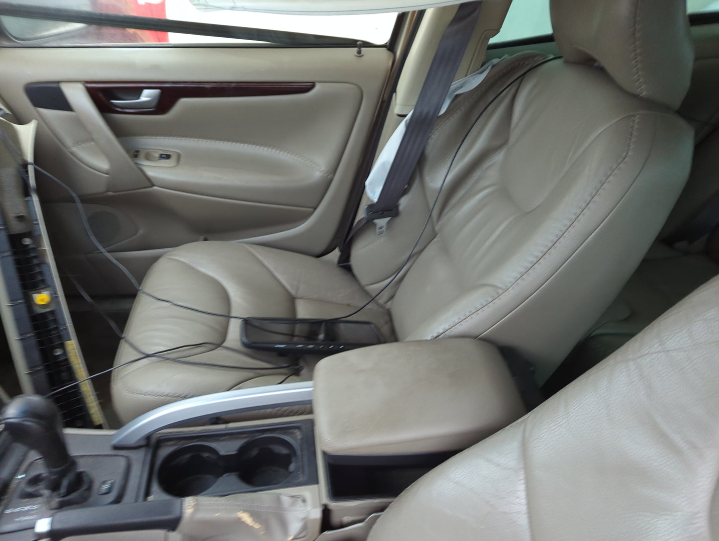 2003-2004 Volvo Xc70 Passenger Front Seat Oem - Oemusedautoparts1.com