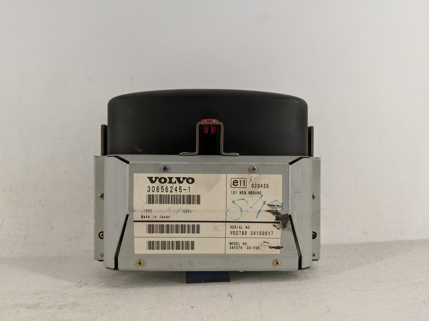 2004 Volvo Xc90 Radio AM FM Cd Player Receiver Replacement P/N:30656245-1 Fits OEM Used Auto Parts - Oemusedautoparts1.com