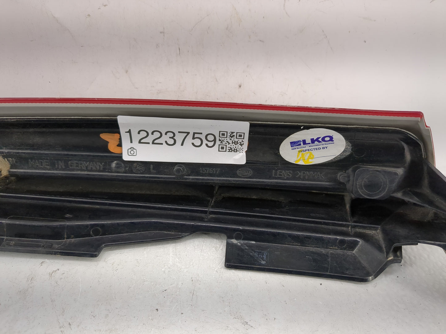 2003-2006 Volvo Xc90 Tail Light Assembly Driver Left OEM Fits Fits 2003 2004 2005 2006 OEM Used Auto Parts - Oemusedautopart