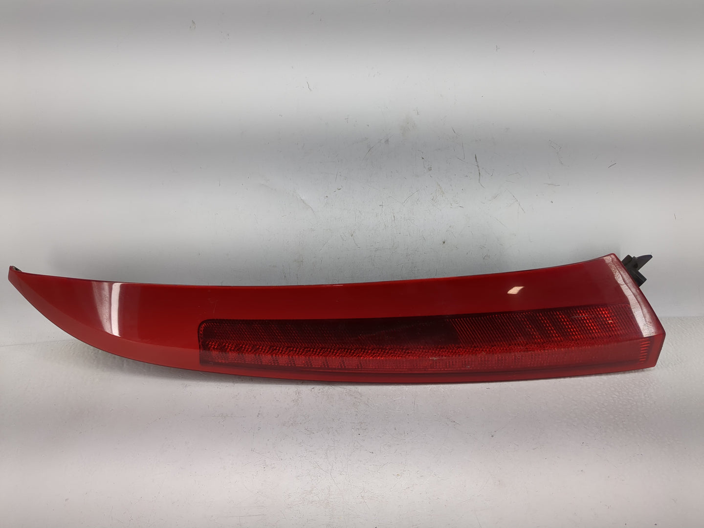 2003-2006 Volvo Xc90 Tail Light Assembly Passenger Right OEM Fits Fits 2003 2004 2005 2006 OEM Used Auto Parts - Oemusedauto