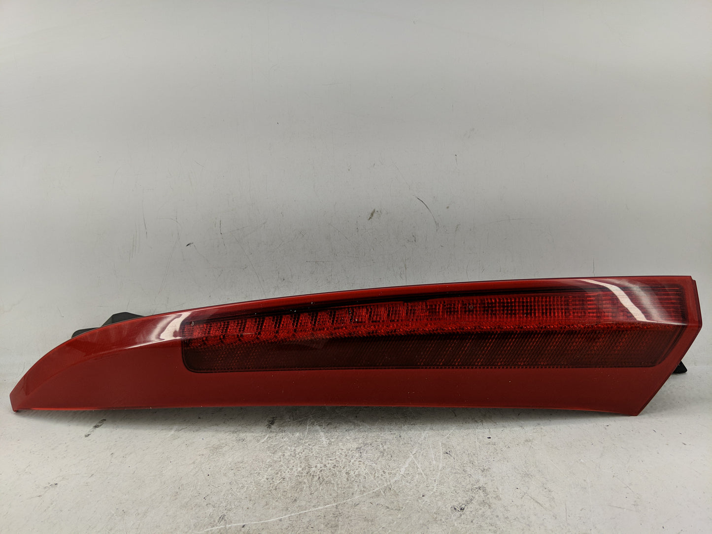 2003-2006 Volvo Xc90 Tail Light Assembly Driver Left OEM P/N:30678220 Fits Fits 2003 2004 2005 2006 OEM Used Auto Parts - Oe