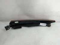 2003-2006 Volvo Xc90 Tail Light Assembly Passenger Right OEM P/N:9483772 Fits Fits 2003 2004 2005 2006 OEM Used Auto Parts -