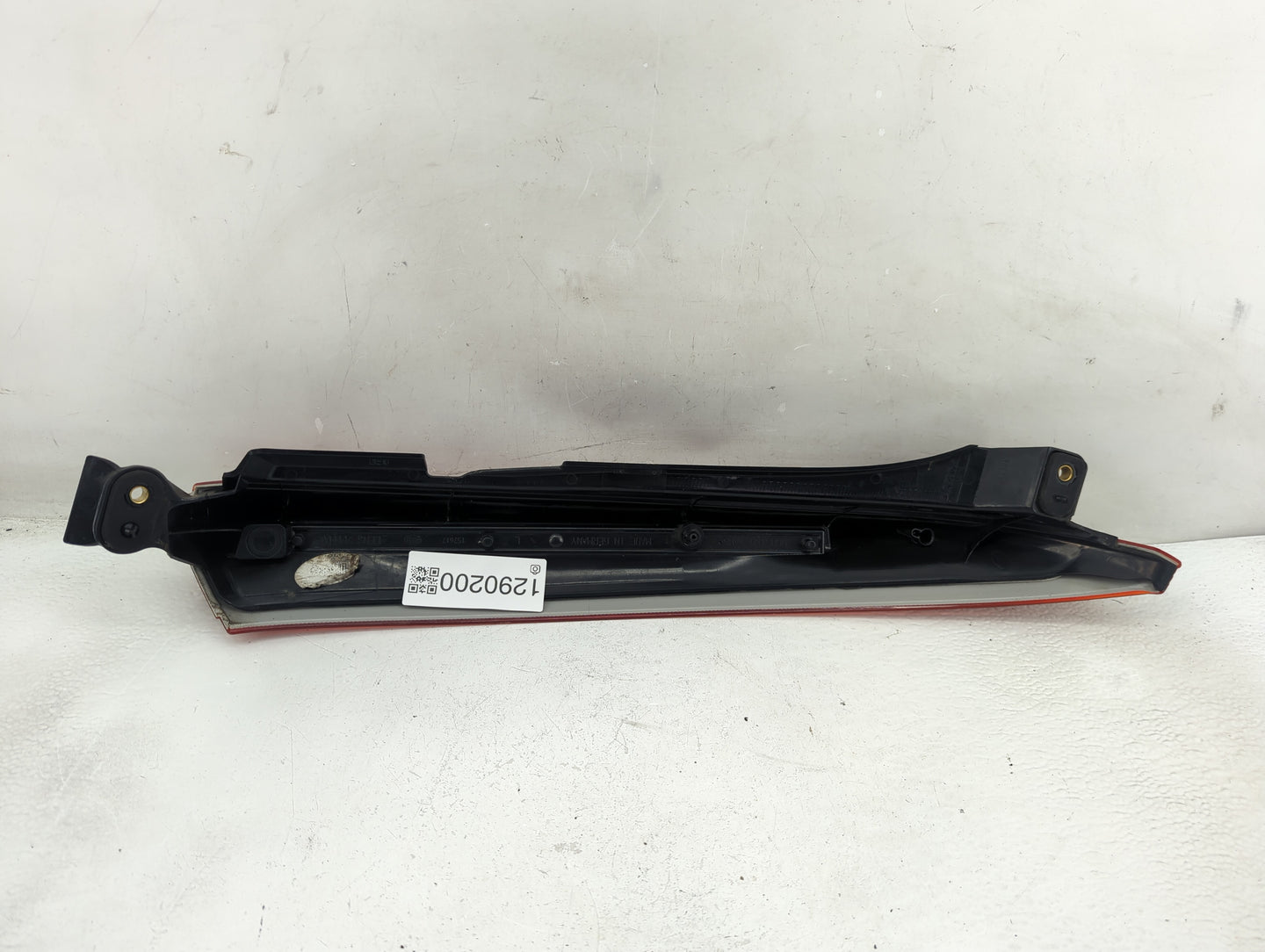 2003-2006 Volvo Xc90 Tail Light Assembly Driver Left OEM P/N:157617 Fits Fits 2003 2004 2005 2006 OEM Used Auto Parts - Oemu