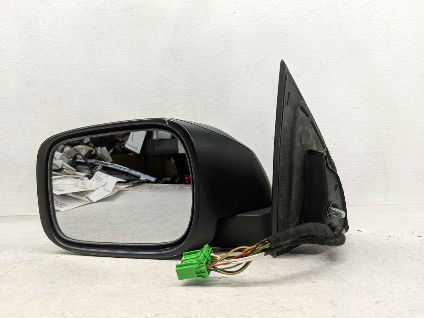 2003-2006 Volvo Xc90 Side Mirror Replacement Driver Left View Door Mirror P/N:E11015799 Fits Fits 2003 2004 2005 2006 OEM Us