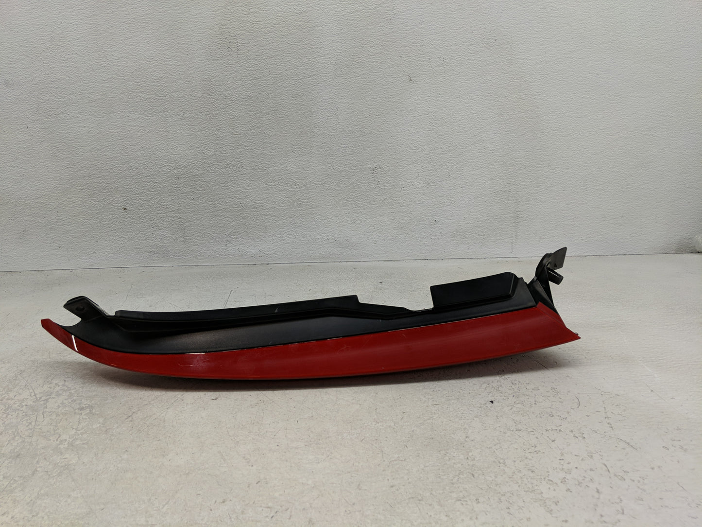 2003-2006 Volvo Xc90 Tail Light Assembly Driver Left OEM P/N:157617 Fits Fits 2003 2004 2005 2006 OEM Used Auto Parts - Oemu