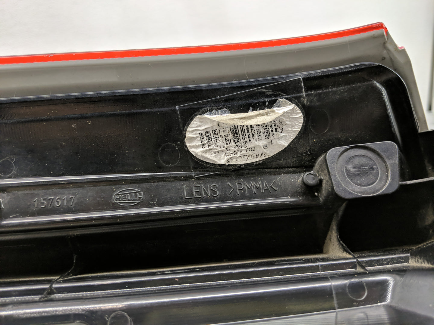 2003-2006 Volvo Xc90 Tail Light Assembly Driver Left OEM P/N:157617 Fits Fits 2003 2004 2005 2006 OEM Used Auto Parts - Oemu