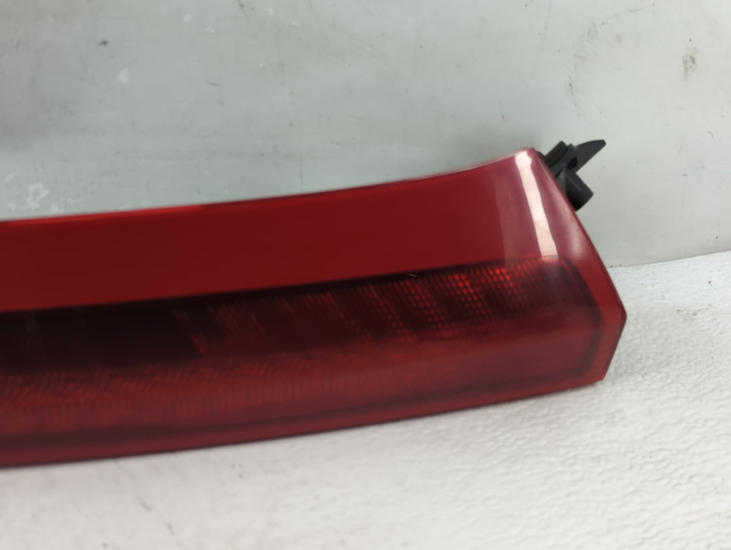 2003-2006 Volvo Xc90 Tail Light Assembly Passenger Right OEM P/N:157618 Fits Fits 2003 2004 2005 2006 OEM Used Auto Parts - 