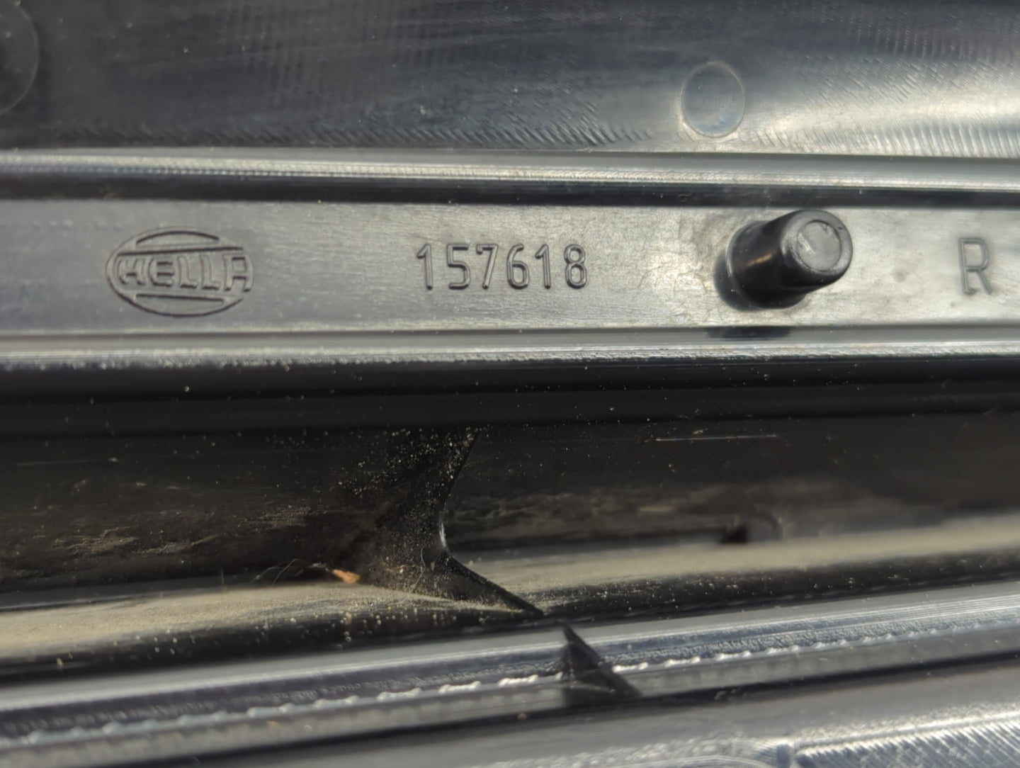 2003-2006 Volvo Xc90 Tail Light Assembly Passenger Right OEM P/N:157618 Fits Fits 2003 2004 2005 2006 OEM Used Auto Parts - 