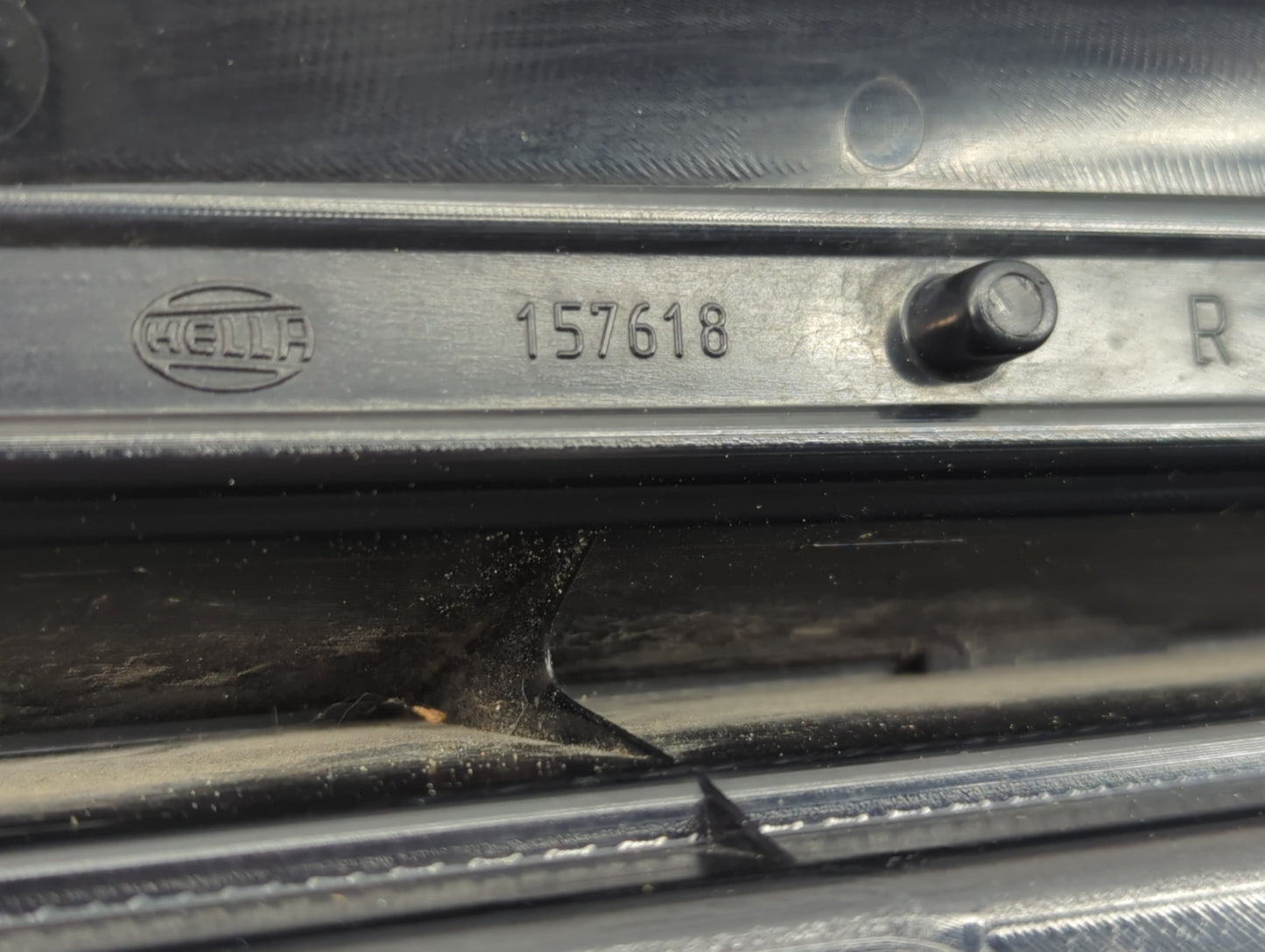 2003-2006 Volvo Xc90 Tail Light Assembly Passenger Right OEM P/N:157618 Fits Fits 2003 2004 2005 2006 OEM Used Auto Parts - 