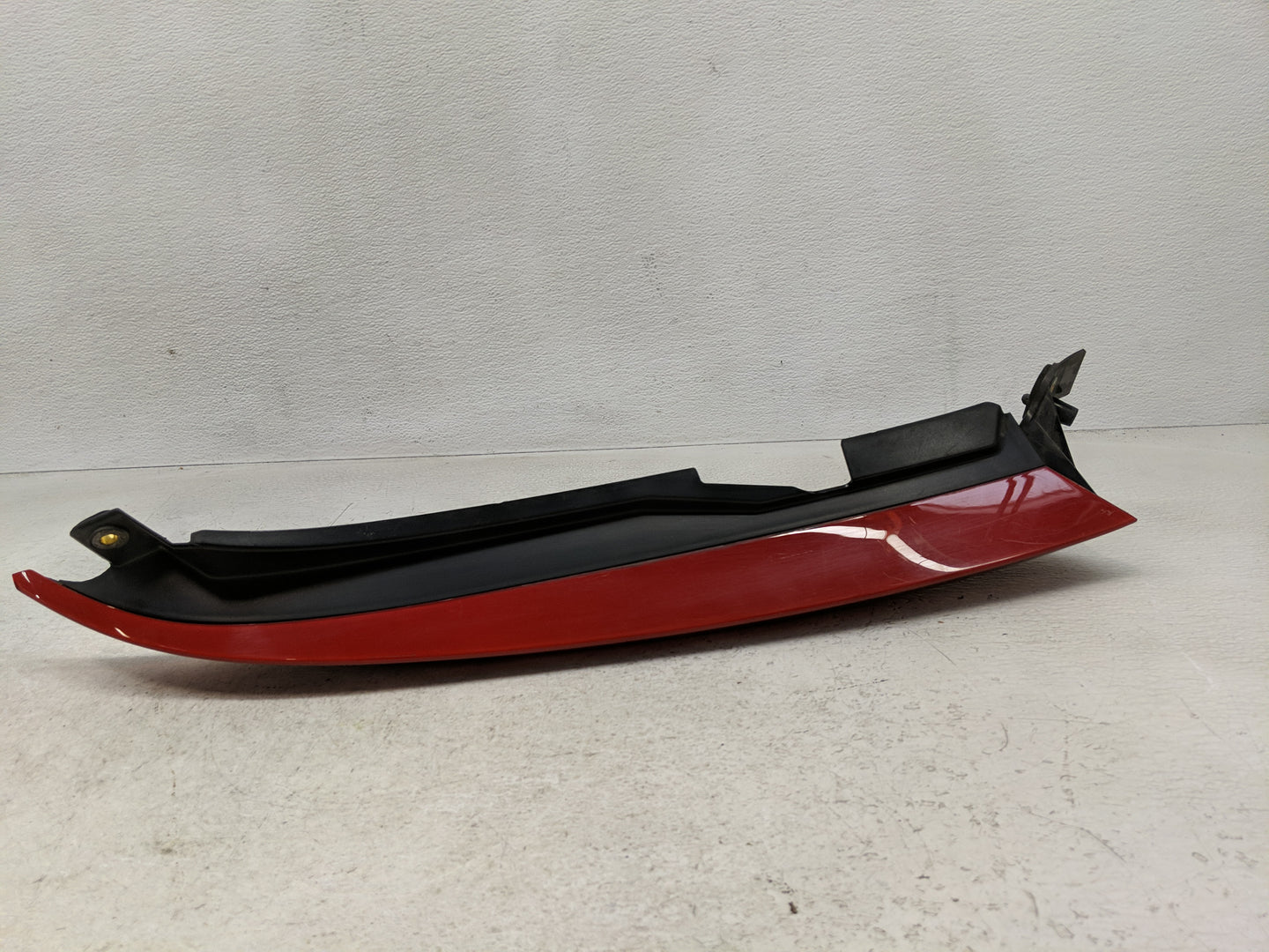 2003-2006 Volvo Xc90 Tail Light Assembly Driver Left OEM P/N:157617 Fits Fits 2003 2004 2005 2006 OEM Used Auto Parts - Oemu