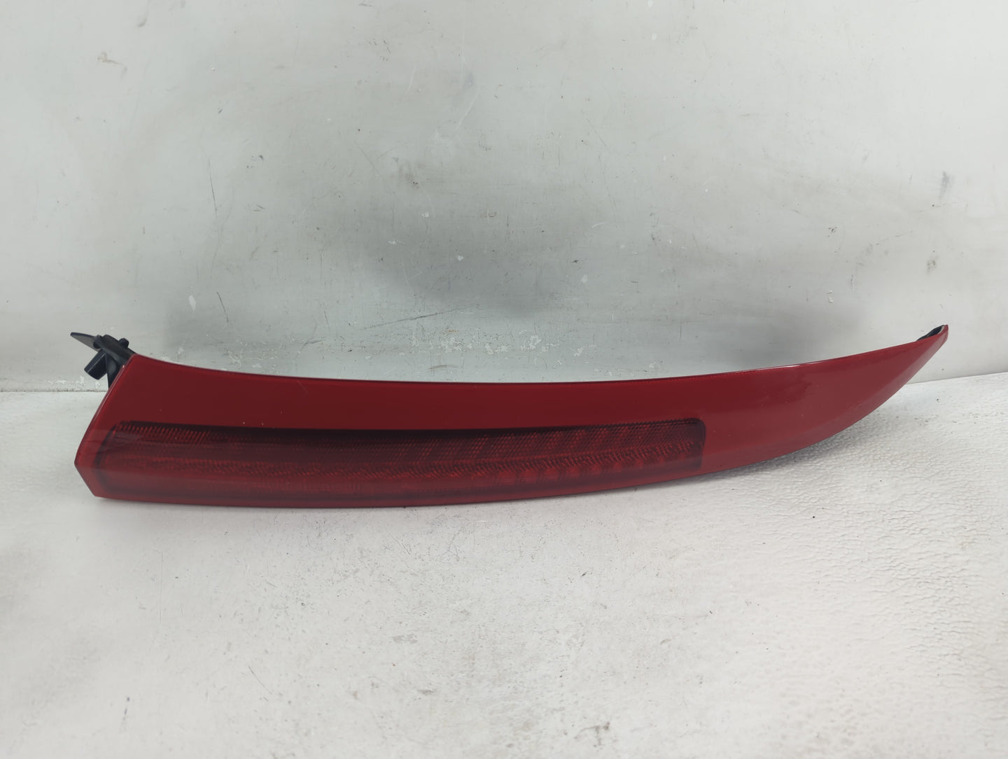 2003-2006 Volvo Xc90 Tail Light Assembly Driver Left OEM P/N:157617 Fits Fits 2003 2004 2005 2006 OEM Used Auto Parts - Oemu