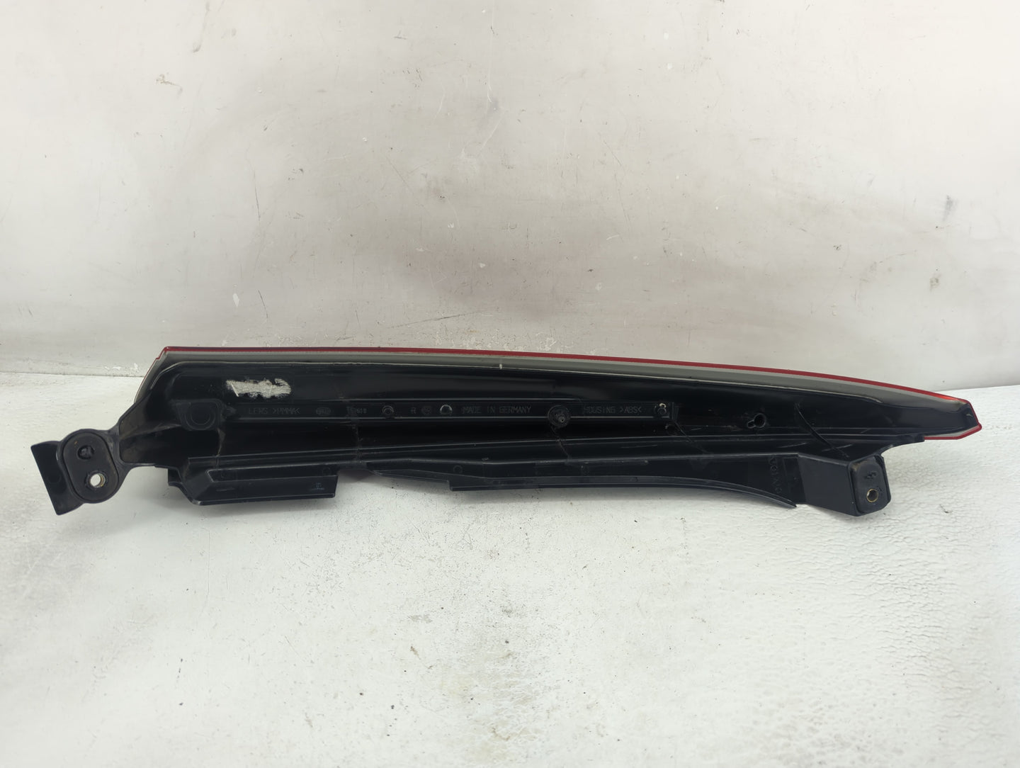 2003-2006 Volvo Xc90 Tail Light Assembly Passenger Right OEM P/N:157618 9483772 Fits Fits 2003 2004 2005 2006 OEM Used Auto 