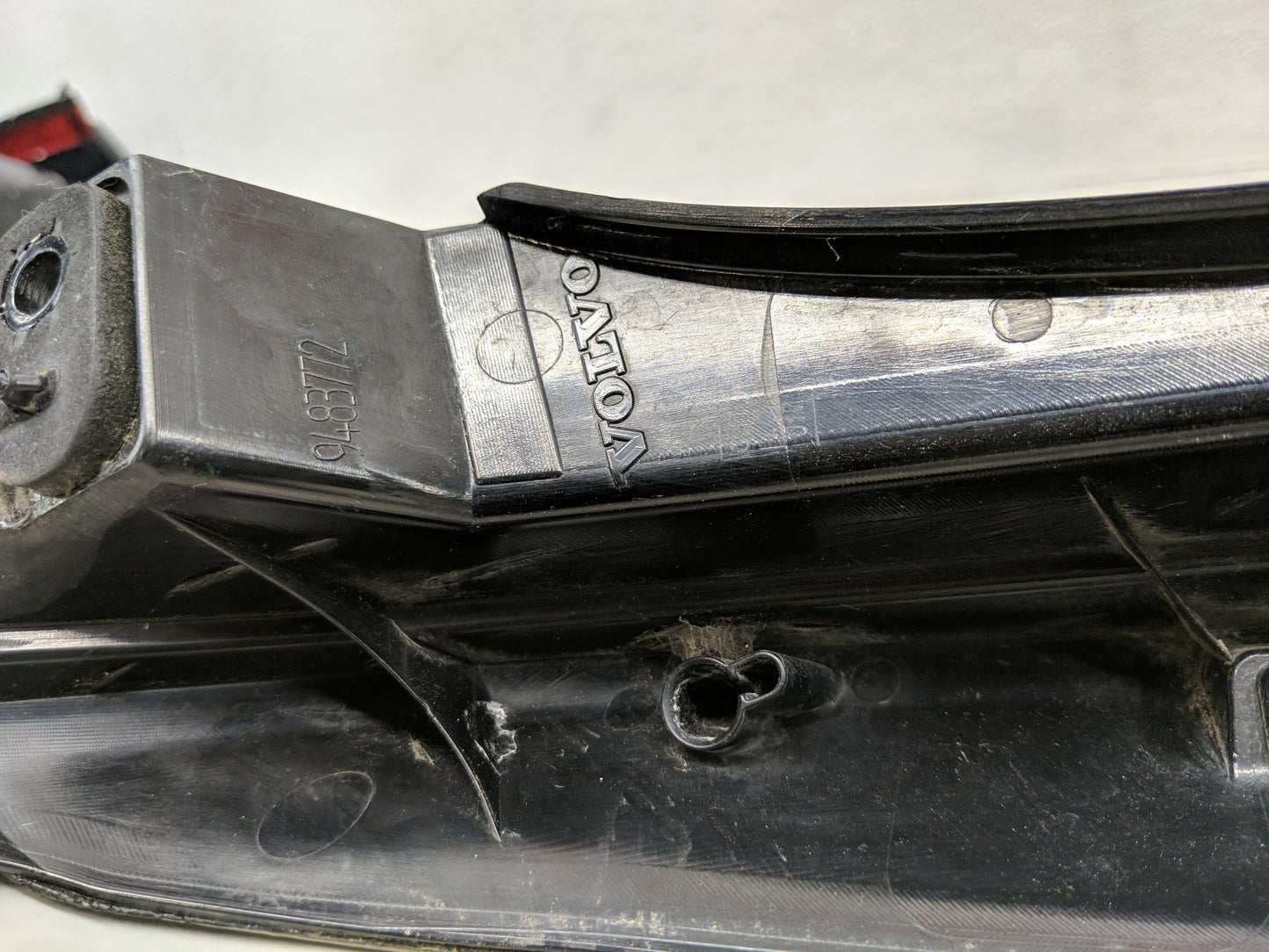 2003-2006 Volvo Xc90 Tail Light Assembly Passenger Right OEM P/N:9483772 Fits Fits 2003 2004 2005 2006 OEM Used Auto Parts -