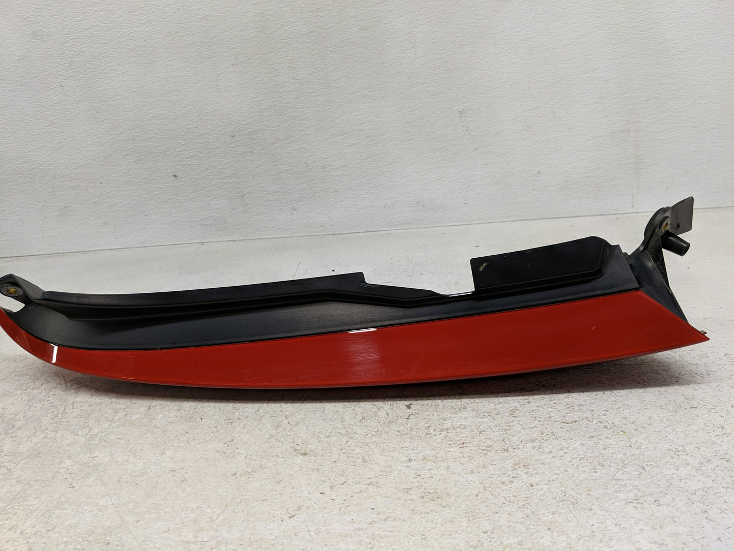 2003-2006 Volvo Xc90 Tail Light Assembly Driver Left OEM P/N:30678220 Fits Fits 2003 2004 2005 2006 OEM Used Auto Parts - Oe