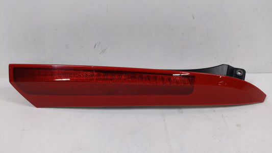 2003-2006 Volvo Xc90 Tail Light Assembly Passenger Right OEM P/N:9483772 30678221 Fits Fits 2003 2004 2005 2006 OEM Used Aut