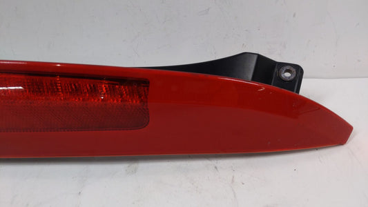 2003-2006 Volvo Xc90 Tail Light Assembly Passenger Right OEM P/N:9483772 30678221 Fits Fits 2003 2004 2005 2006 OEM Used Auto Parts