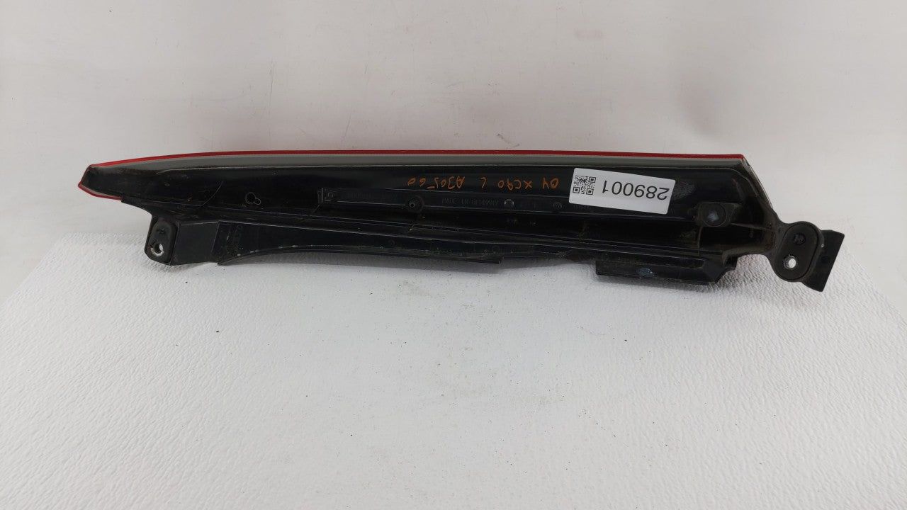 2003-2006 Volvo Xc90 Tail Light Assembly Driver Left OEM P/N:9483771 30678220 Fits Fits 2003 2004 2005 2006 OEM Used Auto Pa