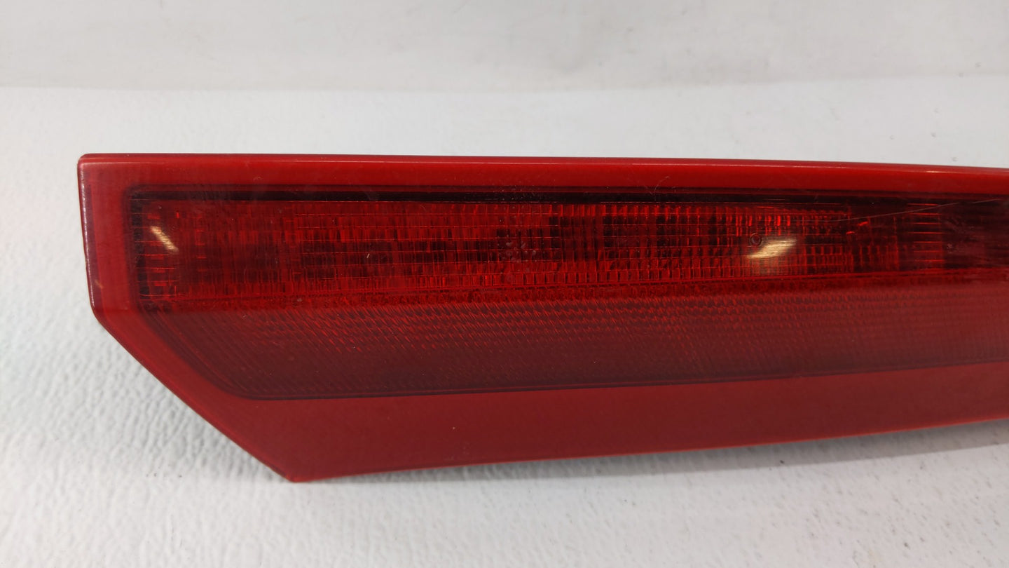 2003-2006 Volvo Xc90 Tail Light Assembly Passenger Right OEM P/N:9483772 30678221 Fits Fits 2003 2004 2005 2006 OEM Used Aut