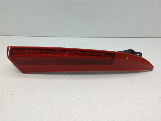 2003-2006 Volvo Xc90 Tail Light Assembly Passenger Right OEM P/N:9483772 30678221 Fits Fits 2003 2004 2005 2006 OEM Used Aut