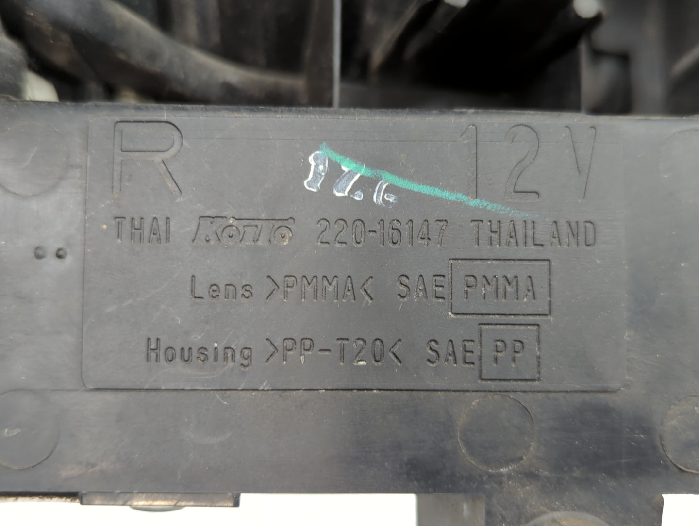 2003-2006 Volvo Xc90 Tail Light Assembly Passenger Right OEM P/N:9483772 30678221 Fits Fits 2003 2004 2005 2006 OEM Used Aut