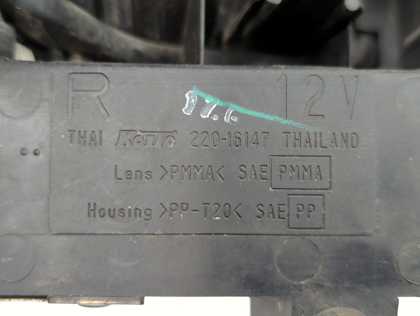 2003-2006 Volvo Xc90 Tail Light Assembly Passenger Right OEM P/N:9483772 30678221 Fits Fits 2003 2004 2005 2006 OEM Used Aut