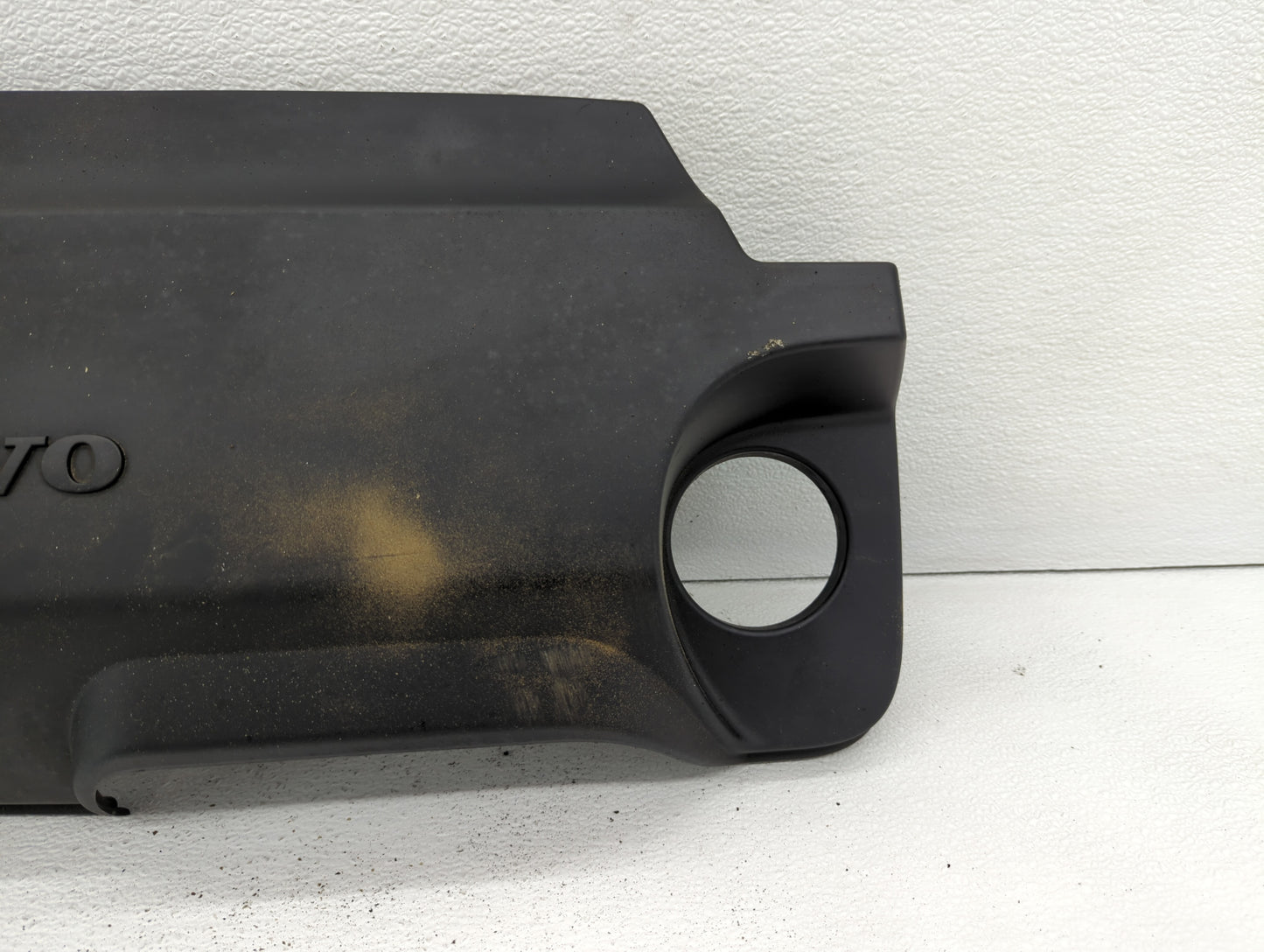 2004 Volvo Xc90 Engine Cover - Oemusedautoparts1.com
