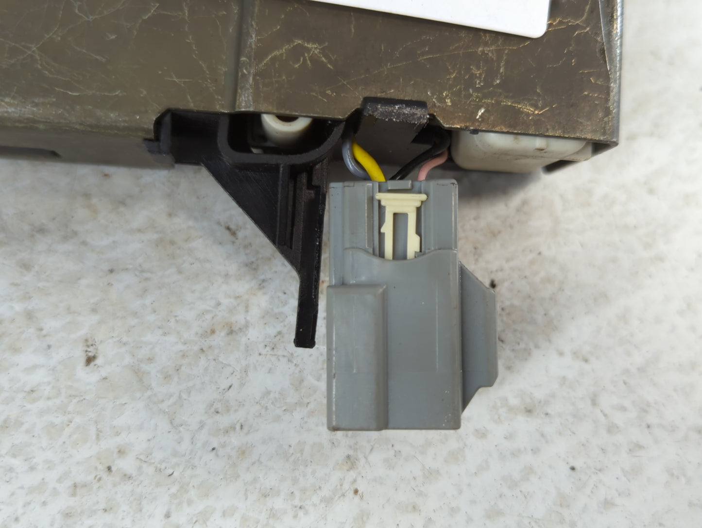 2004 Volvo Xc90 Door Latch - Oemusedautoparts1.com