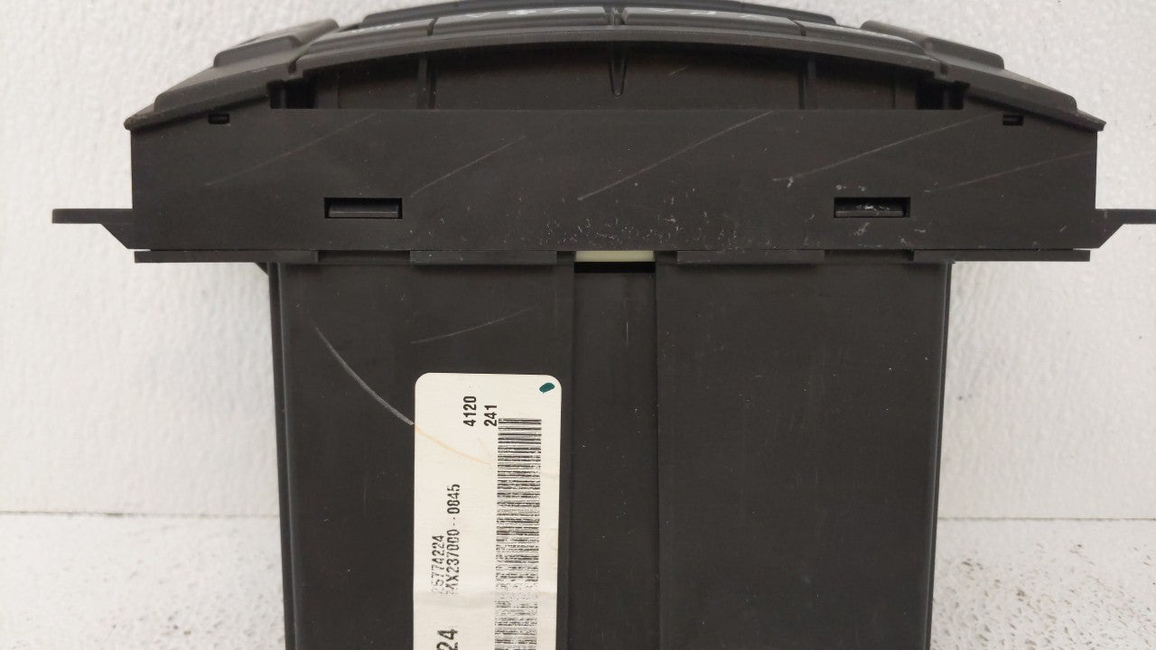 2004 Cadillac Srx Climate Control Module Temperature AC/Heater Replacement P/N:25774224 Fits OEM Used Auto Parts - Oemusedau