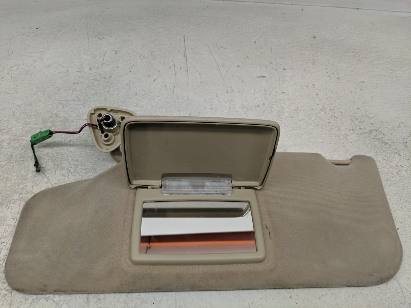 2004-2006 Acura Mdx Sun Visor Shade Replacement Driver Left Mirror Fits Fits 2004 2005 2006 OEM Used Auto Parts - Oemusedaut