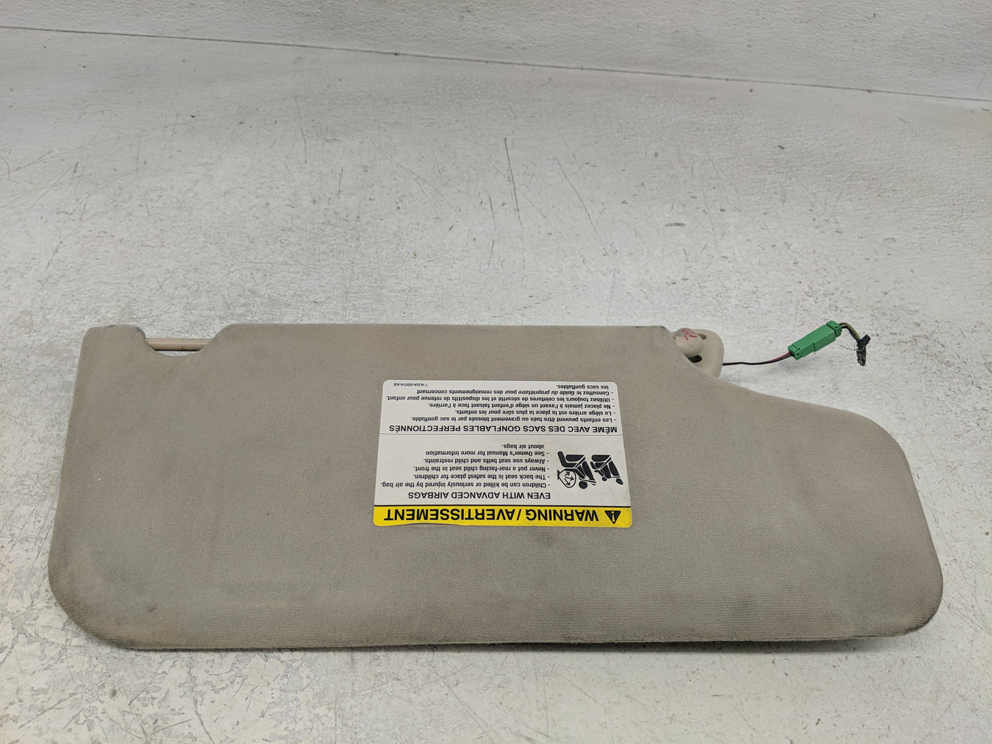 2004-2006 Acura Mdx Sun Visor Shade Replacement Driver Left Mirror Fits Fits 2004 2005 2006 OEM Used Auto Parts - Oemusedaut
