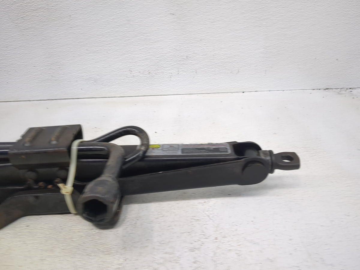 2005 Acura Mdx Spare Scissor Car Jack - Oemusedautoparts1.com