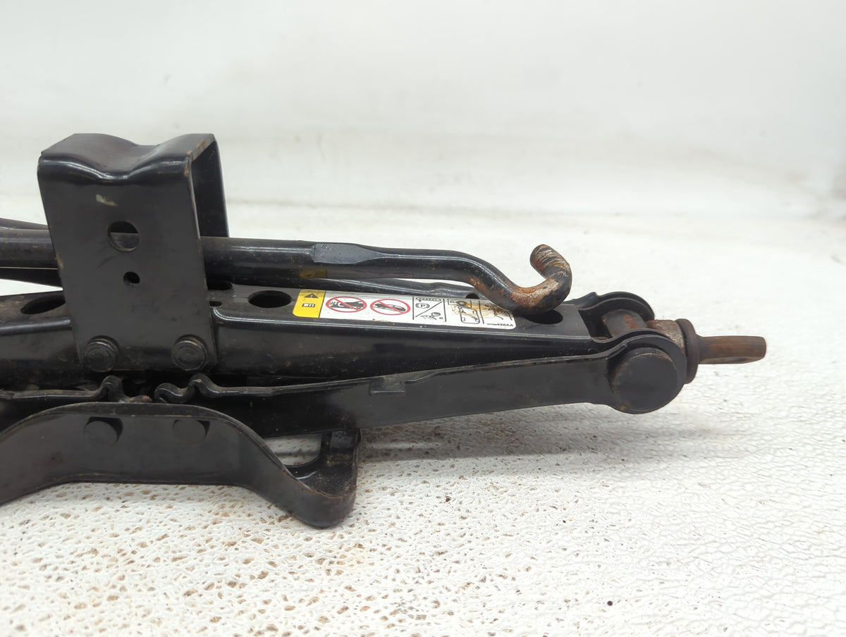 Acura Mdx Spare Scissor Car Jack 934021 - Oemusedautoparts1.com