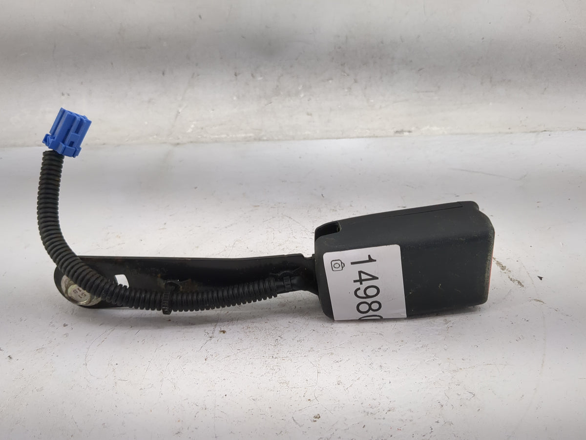 2005-2008 Acura Rl Passenger Front Seatbelt Buckle 1498061 - Oemusedautoparts1.com
