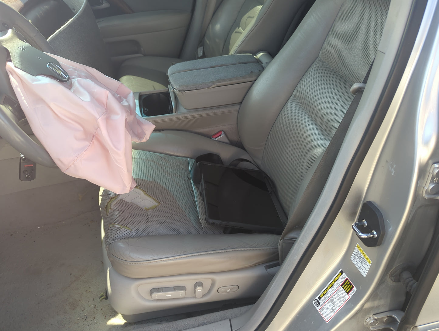 2005-2005 Acura Rl Driver Front Seat Oem - Oemusedautoparts1.com