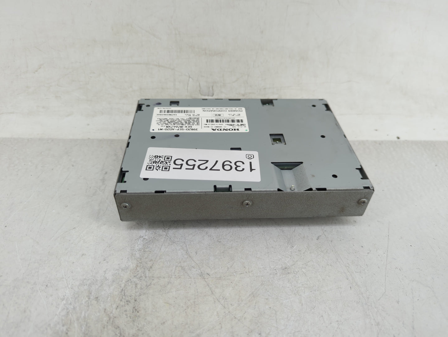 2004-2005 Acura Tl Radio AM FM Cd Player Receiver Replacement P/N:39820-SEP-A020-M1 Fits Fits 2004 2005 OEM Used Auto Parts 