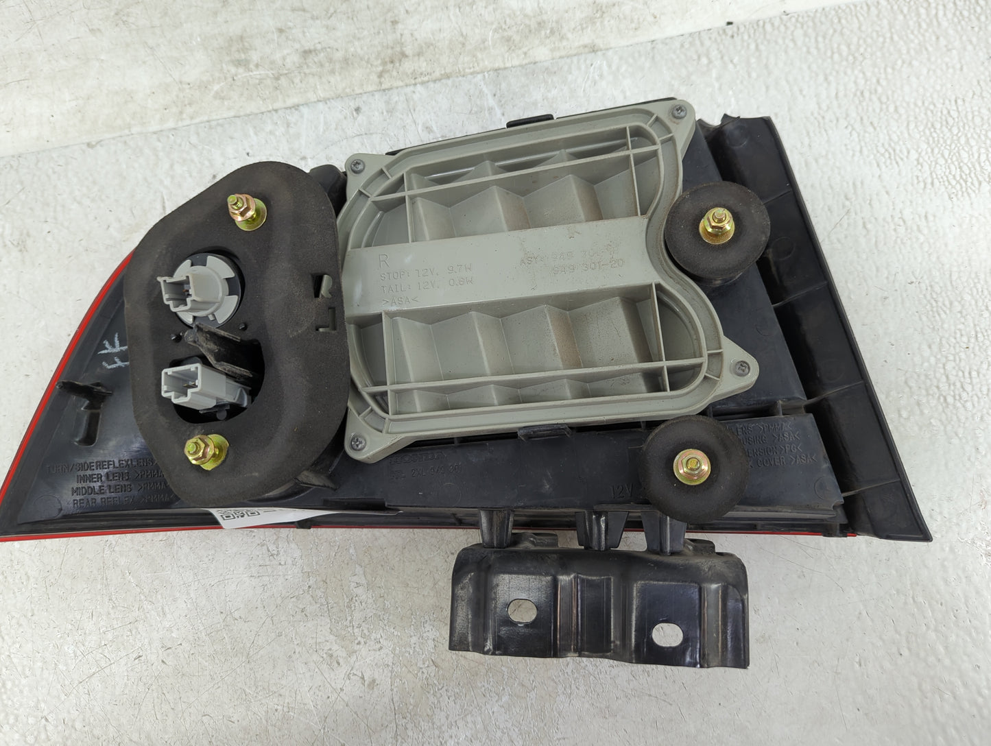 2004-2006 Acura Tl Tail Light Assembly Passenger Right OEM P/N:949 301-18 949 301-20 Fits Fits 2004 2005 2006 OEM Used Auto 