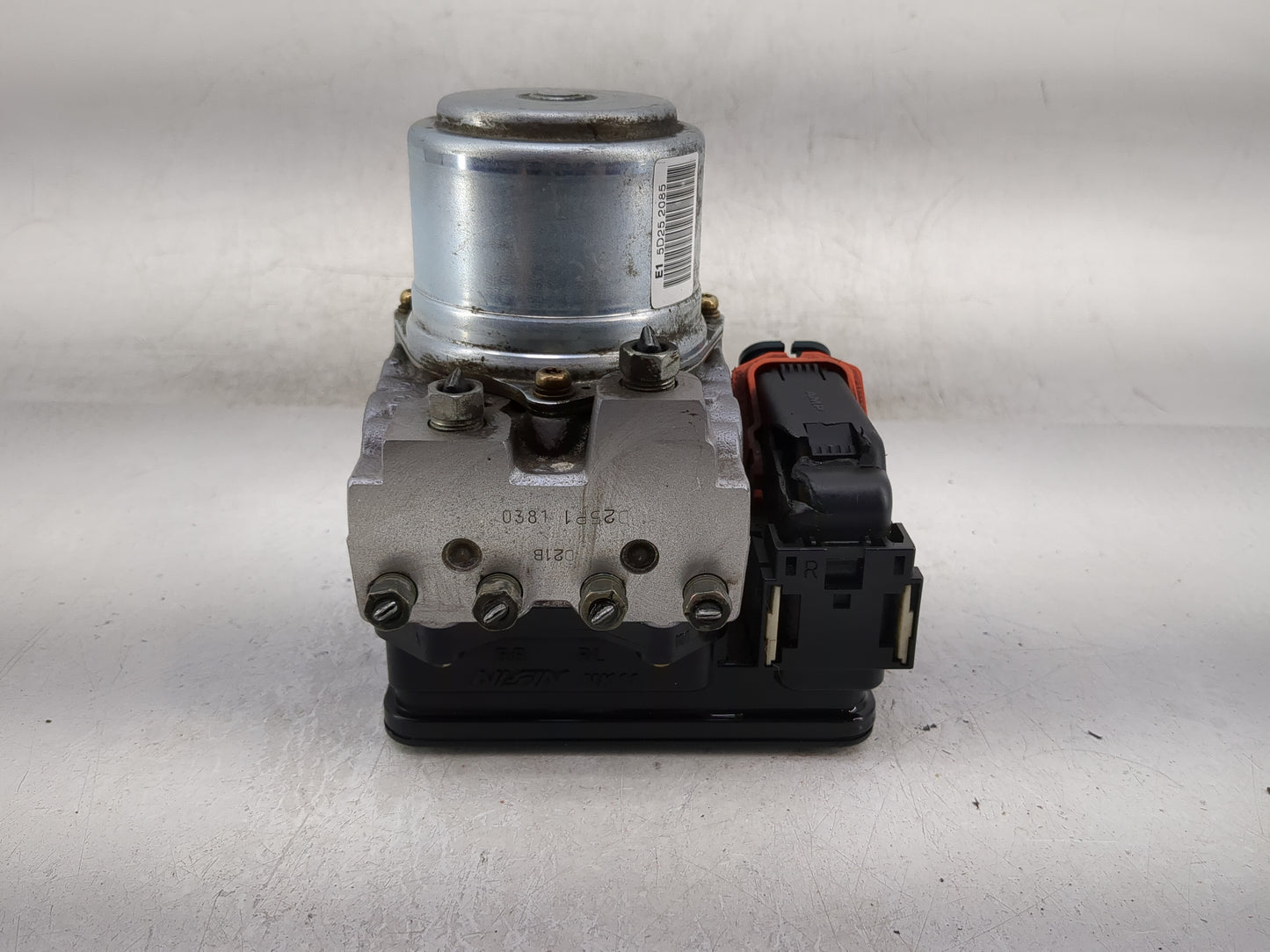2005-2006 Acura Tl ABS Pump Control Module Replacement Fits Fits 2005 2006 OEM Used Auto Parts - Oemusedautoparts1.com